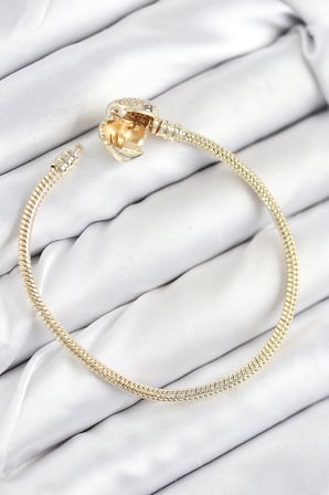 Pirinç Charm Zirkon Taşlı Kalp Model Gold Renk Kadın Bileklik
