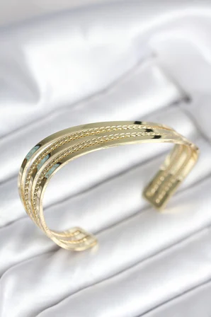 Eğik Şerit Model Gold Renk Pirinç Kadın Bileklik