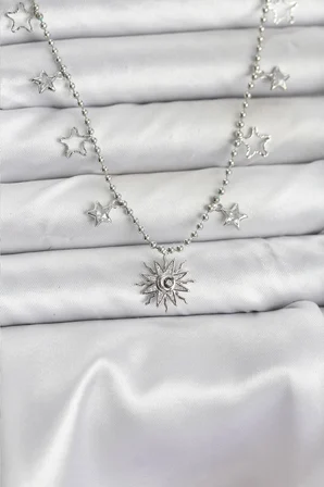 Pirinç Gümüş Renk Güneş Model Kadın Kolye
