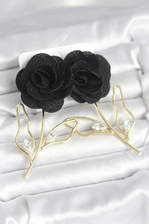 Pirinç Gold Renk Siyah Gül Model Kadın Küpe