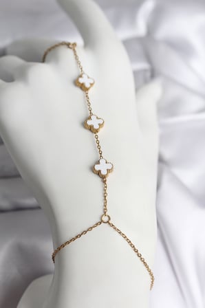 316L Çelik Gold Renk Beyaz Yonca Model Kadın Şahmeran