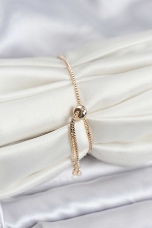 Yonca Model Zirkon Taşlı Gold Renk Asansörlü Su Yolu Bileklik