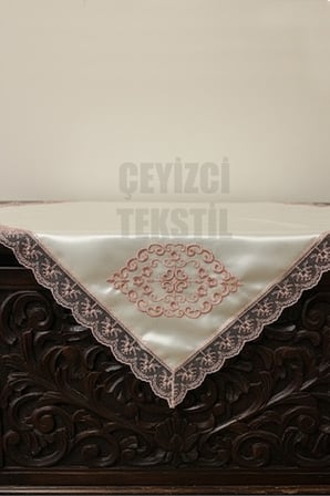 Fransız Güpürlü Işlemeli, Çeyizlik Saten Lüks Bohça, Nişan Bohçası