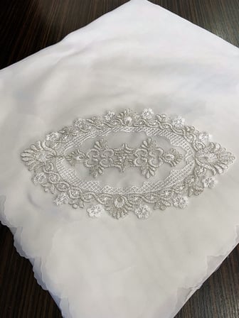 Fransız Güpürlü Işlemeli, Çeyizlik Saten Lüks Bohça, Nişan Bohçası