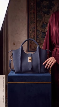 Füme Süet Kilit Detaylı Küçük El Çapraz Askılı Kadın Çanta