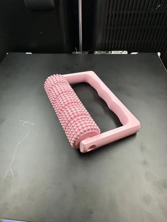 3D Baskı Tutamaklı Masaj Rulosu Bacak Ayak Sırt Masaj Aleti Dikenli Yüzeyli El Masaj Rulosu Pembe