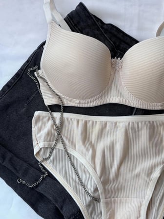 Ebru Fitilli Push-Up Destekli Sütyen Külot Takımı Ten Rengi 95B