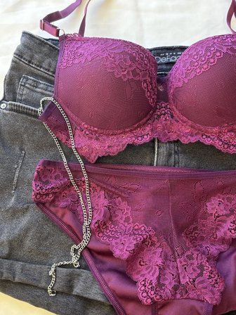 Mürdüm Renk Dantelli Destekli Push-Up Sütyen Takımı 75-90 Ölçü