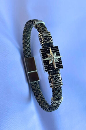 Pusula Dikdörtgen Zirkon Taşlı El İşçiliği ile Üretilmiş Hakiki Deri Erkek Bileklik