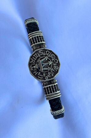 Mızrak Figürlü Zirkon Taşlı El İşçiliği ile Üretilmiş Hakiki Deri Erkek Bileklik