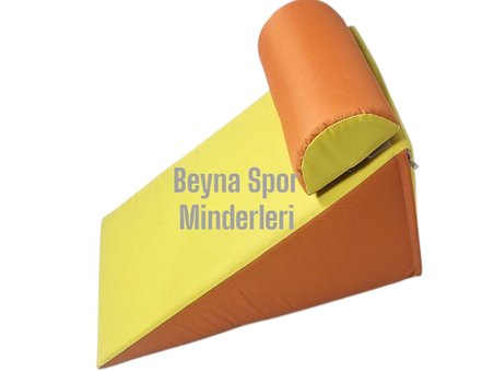 Üçgen yastık minder 60×30×40 CM