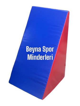 Üçgen Minder 60*60*100 Cm