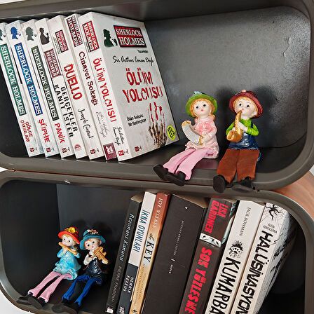 Sallanan Ayaklı Akordeon ve Saksafon Çalan Çocuk Biblosu