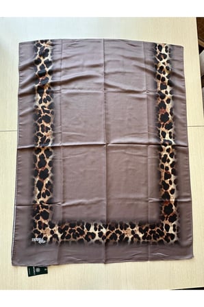 Soft Zarif Leopar Desenli Moda Trend Şal