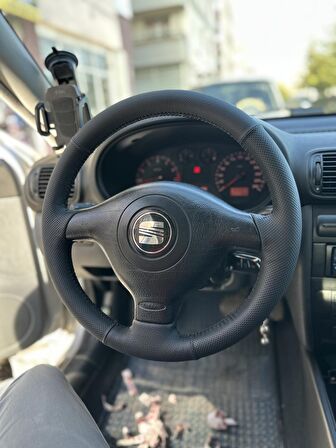 Seat Toledo Volkwagen Bora Araçlarına Uyumlu Direksiyon Kılıfı (Açıklamayı Okuyunuz)