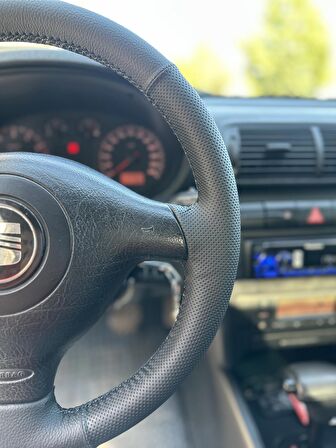 Seat Toledo Volkwagen Bora Araçlarına Uyumlu Direksiyon Kılıfı (Açıklamayı Okuyunuz)