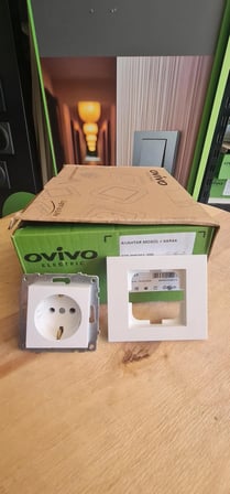 Ovivo Beyaz Topraklı Priz - Çerçeve Dahil