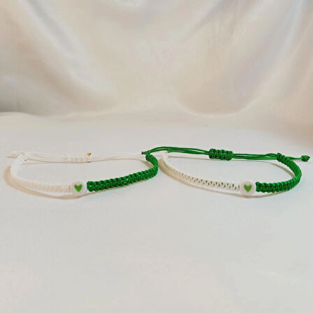 Crystal Atelier Bursaspor Yeşil Beyaz Kalp Figürlü Boncuk 2'li Çift Bileklik, Makrome Bileklik, İp Bileklik, Örgü Bileklik, Sevgili Bilekliği, Bff Arkadaşlık Bilekliği, Unisex Hediyelik Bileklik