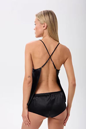 Saten İp Askılı Sırt Dekolteli Brazillian Şort Gecelik Takımı