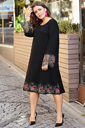 Kadın Siyah Çiçek Güpürlü Elbise M9247