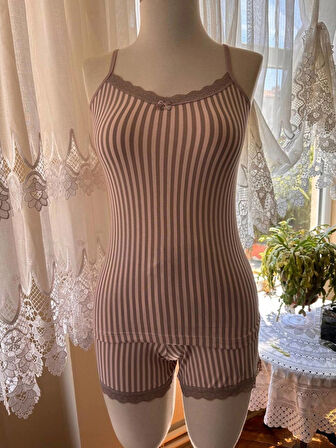 İnce Askılı Şortlu Pamuklu Pijama Takımı Dantel Detaylı
