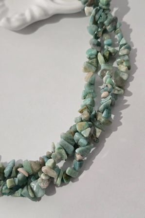 SERTİFİKALI MAVİ AMAZONİT KIRIKTAŞ DOĞALTAŞ KOLYE (3 SIRA )