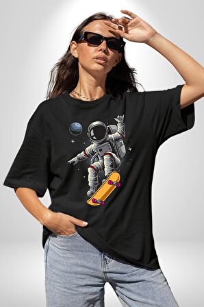 Atronot Kaykay Uzay Mars Pamuklu Bisiklet Yaka Kadın Erkek Oversize Boyfriend Dijital Baskılı Siyah T-shirt