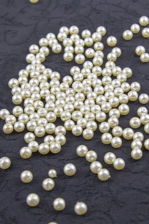 Açık Krem 6 mm İnci Boncuk Aksesuar Takı Malzemesi (30 Gr 105 Adet)