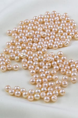5 mm Cam Açık Pudra Tonunda İnci Boncuk Aksesuar Takı Malzemesi (30 Gr 160 Adet)