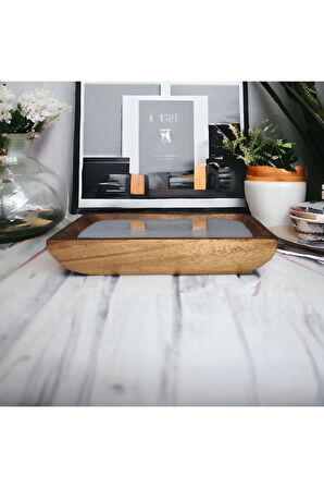 Ahşap Mumlukta Lavanta Kokulu %100 Doğal Soya Mum (18 cm)