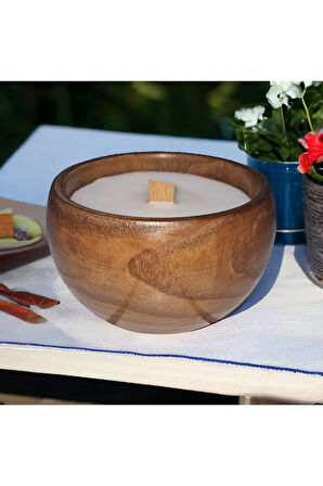 Ahşap Mumlukta Lavanta Kokulu %100 Doğal Soya Mum (11 cm)