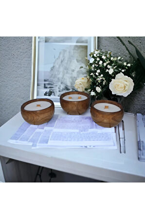 Ahşap Mumlukta Lavanta Kokulu %100 Doğal Soya Mum (3 lü set - 13,11,11 cm)