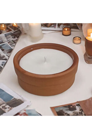 Çömlekte Lavanta Kokulu %100 Doğal Soya Mum - Yuvarlak (7,5 cm - Kahverengi)
