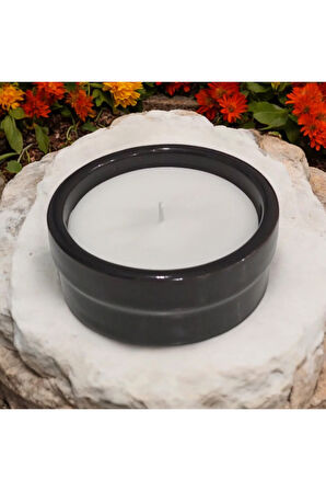 Çömlekte Lavanta Kokulu %100 Doğal Soya Mum - Yuvarlak (8 cm - Siyah)