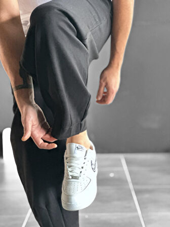 Paça Detaylı Siyah Boyfriend Pantolon