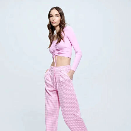 Kadın V-Yaka Önü Büzgülü Uzun Kollu Crop Bluz