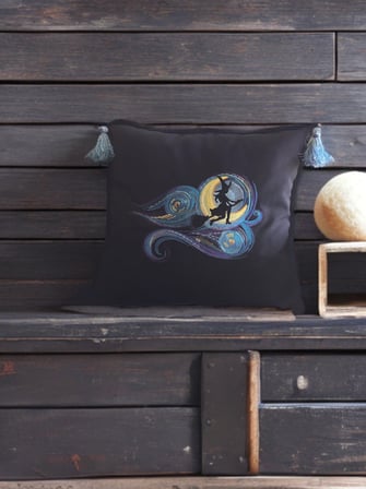 Starrynight Witch Yıldızlı Gecenin Cadısı Kırlent Kılıfı