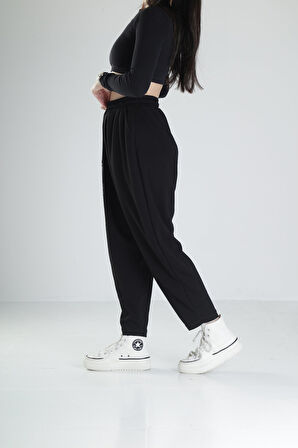 Pileli Siyah Jogger Pantolon
