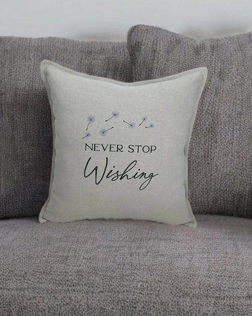 Never Stop Wishing Nakışlı Kırlent Kılıfı