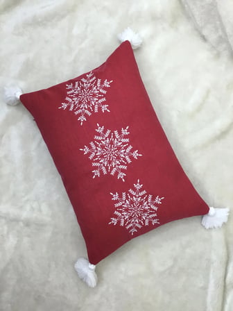 Snow White Dream Nakışlı Bolster Kırlent Kılıfı
