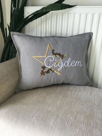 Star of The New Year - İsim Nakışlı Bolster Kırlent Kılıfı