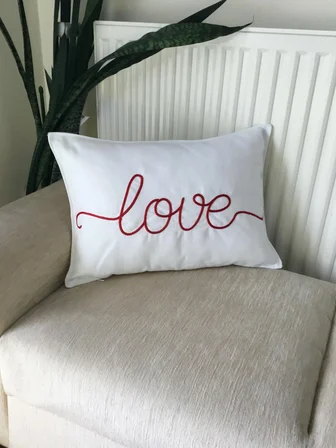 Pure Love Nakışlı Bolster Kırlent Kılıfı