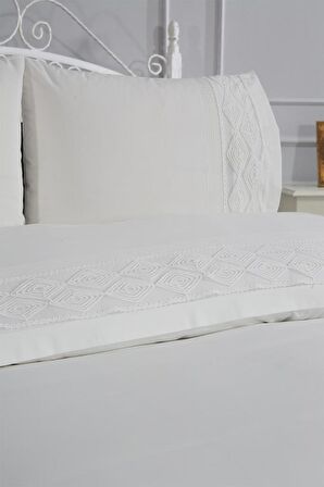 Verona Fransız Dantelli Çift Kişilik Nevresim Takımı Krem