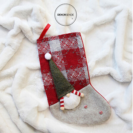 Yılbaşı Süsü kareli Yeşil Bereli Noel Baba Figürlü Çorap Kırmızı Yeşil 45 cm