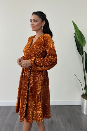 Kadife Payet Kumaş Kruvaze Yaka Midi Elbise - GOLD-GYM-0954
