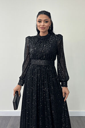 Pul Tül Payet Kumaş Büzgü Detaylı Kiloş Elbise - SİYAH