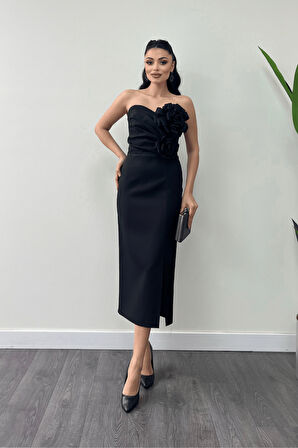 Atlas Kumaş Gül Detaylı Straplez Kalem Elbise - SİYAH