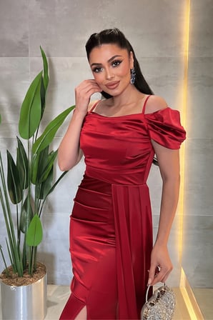Saten Kumaş Büzgülü Şal Detaylı Abiye Elbise - KIRMIZI-GYM-39961