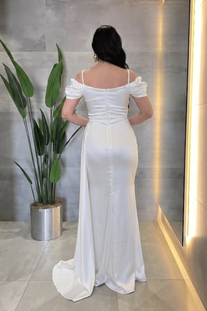 Saten Kumaş Büzgülü Şal Detaylı Abiye Elbise - BEYAZ-GYM-39961