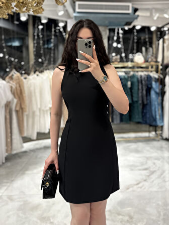 Kayla Dik Yaka Sıfır Kol Mini Elbise Siyah
